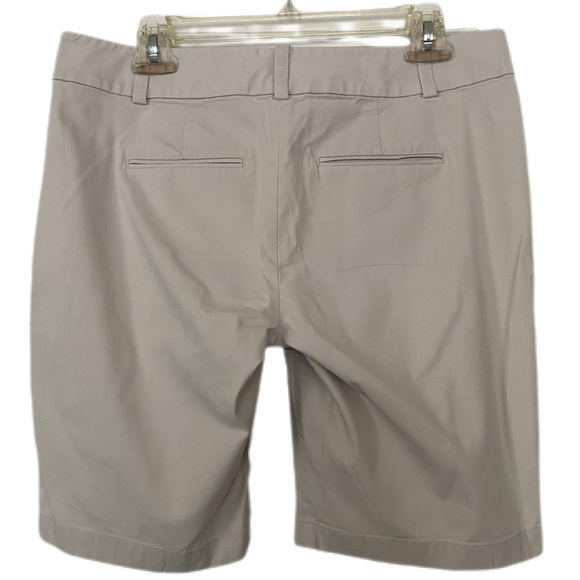 Ann Taylor The Boardwalk Bermuda Shorts Khaki Size 6 - Picture 2 of 10